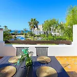 Monteros Palm - Sea & Pool View Apartament